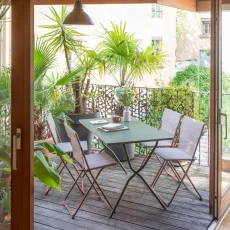 Skládací venkovní stůl Lafuma BALCONY II zelená Moss – 120×70 cm