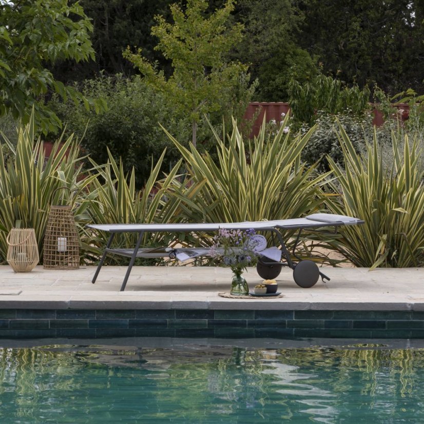 Opalovací lehátko vysoké MIAMI II HAUT BatylineDUO Šedá Galet