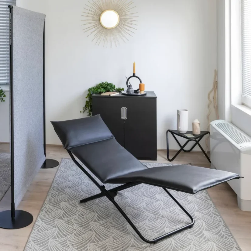 Skládací lehátko chaise lounge ECLIPSE černá Nori