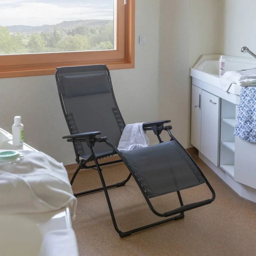 Profesionálne relaxačné kreslo ENERGIE sivá Storm