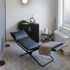 Skládací lehátko chaise lounge ECLIPSE černá Nori