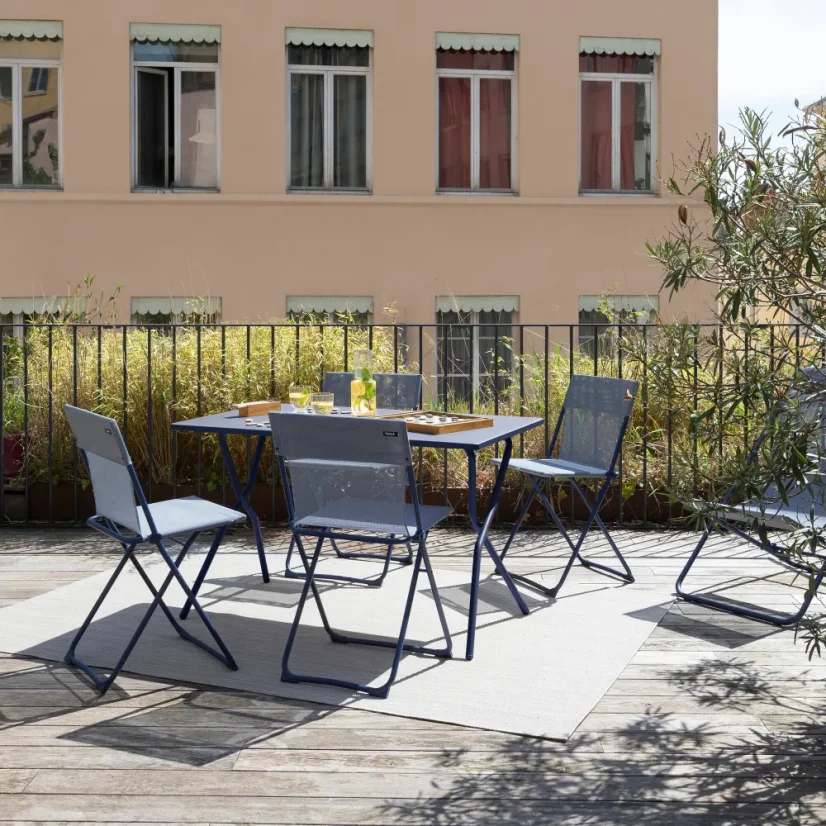 Skládací venkovní stůl Lafuma BALCONY II modrá Indigo – 120×70 cm