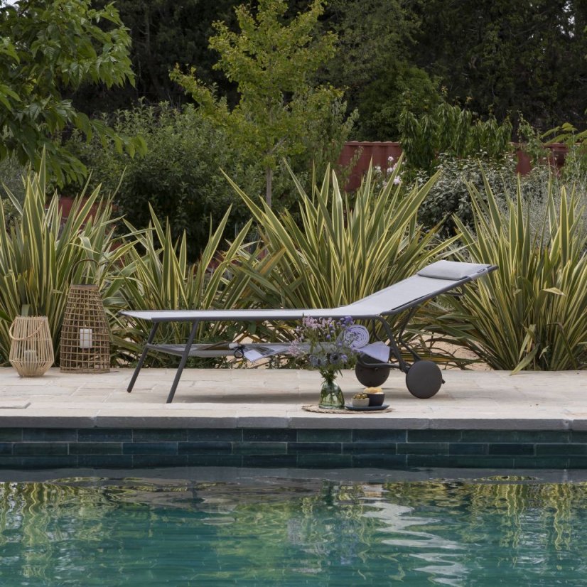 Opalovací lehátko vysoké MIAMI II HAUT BatylineDUO Šedá Galet