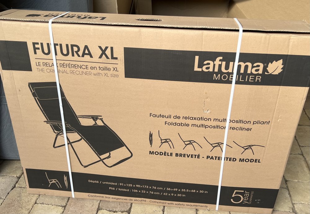 Balení křesel Lafuma pro přepravu v kartónu