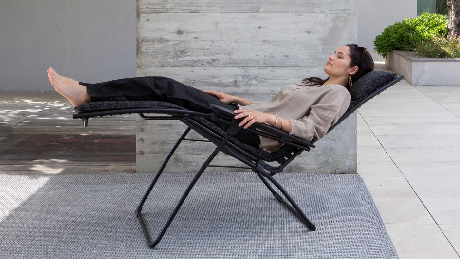 relax v poloze zero gravity
